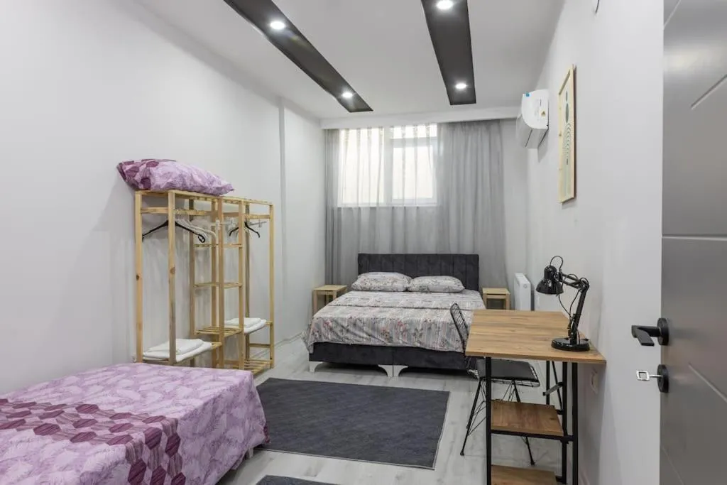 Image 6 of 4-3 Yatak Odalı Büyük Daire Kaleiçi Yakını
