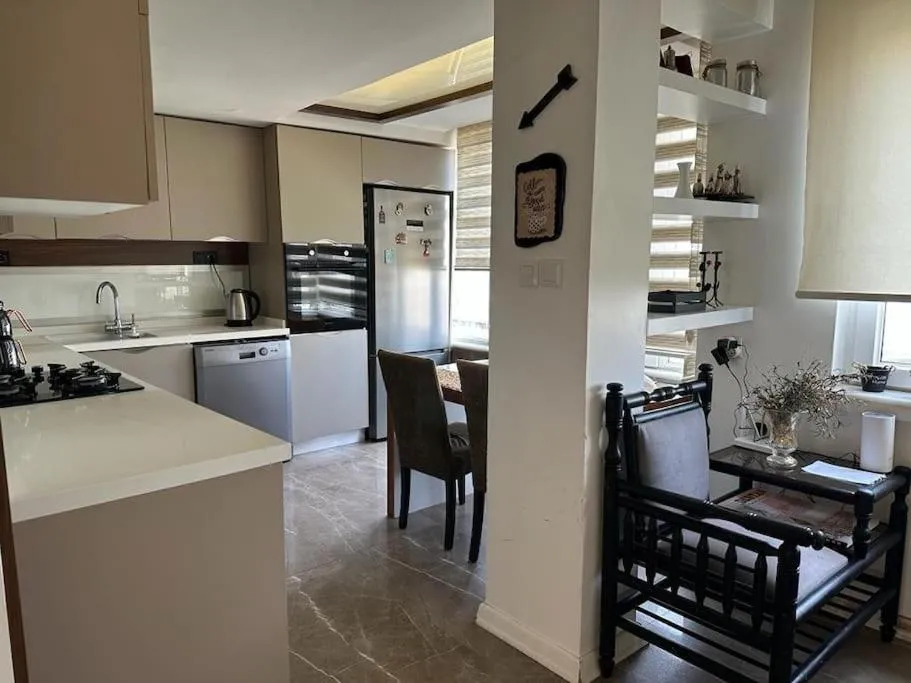 Image 3 of 8 kişilik konforlu ve ferah bir villa