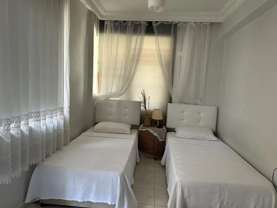 Image 6 of 8 kişilik konforlu ve ferah bir villa