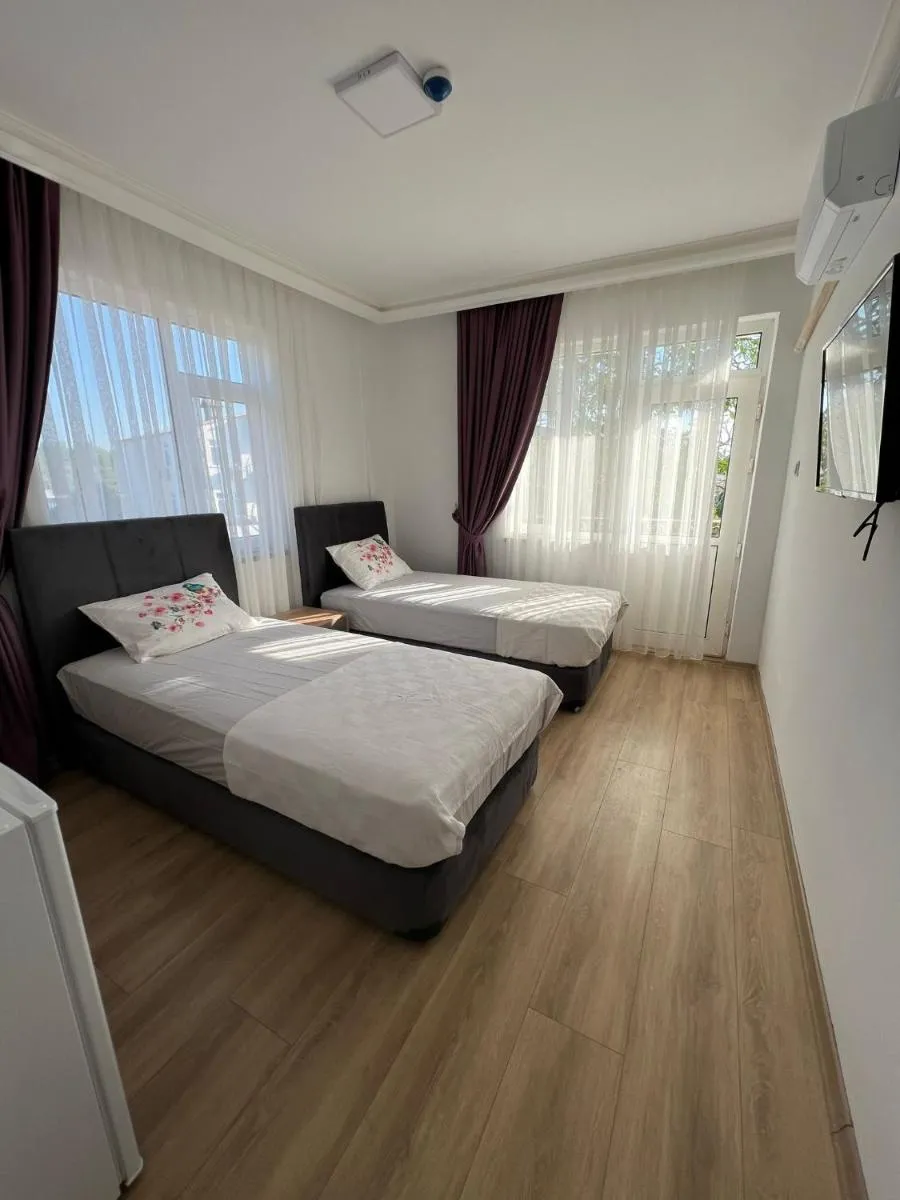 Image 2 of Asimado Hotel