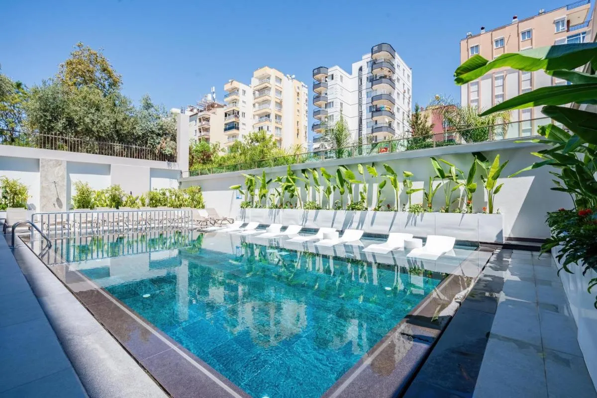 Image 3 of Awen Lara Hotel