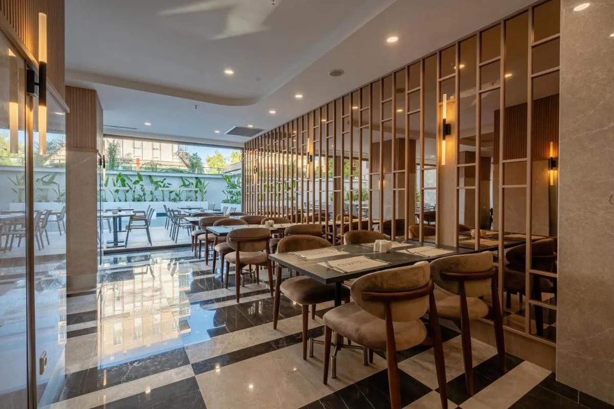 Image 4 of Awen Lara Hotel