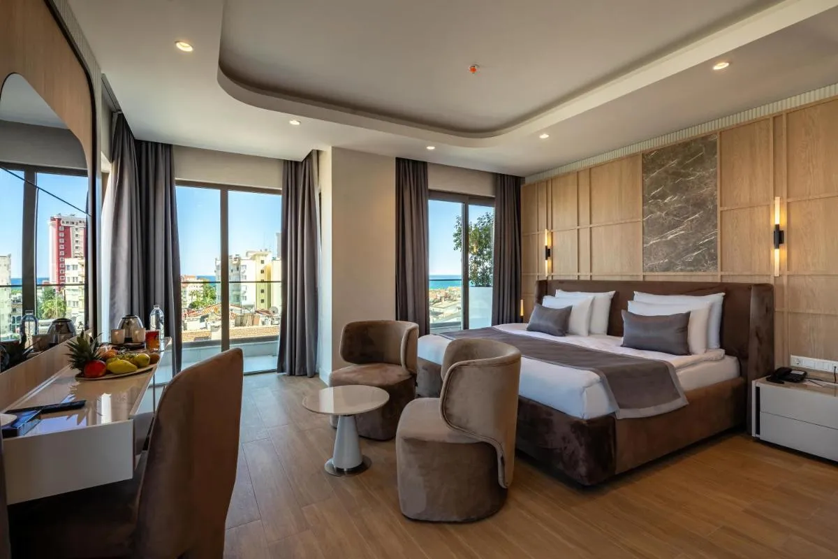 Image 1 of Awen Lara Hotel