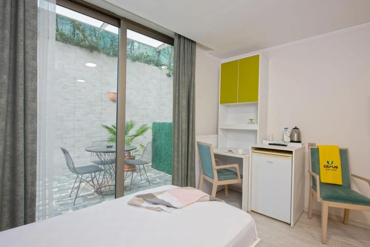 Image 2 of Citrus Park Hotel