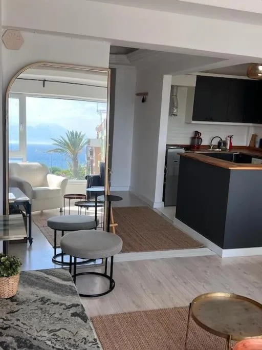 Image 5 of Cozy Flat with Seaview and Beach
