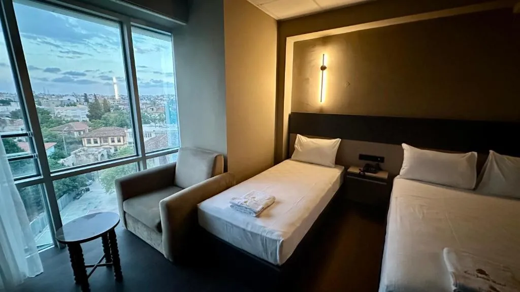 Image of Esse Joven Hotel