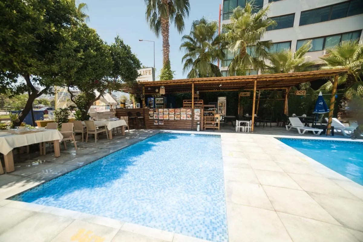 Image 2 of Far Life Hotel