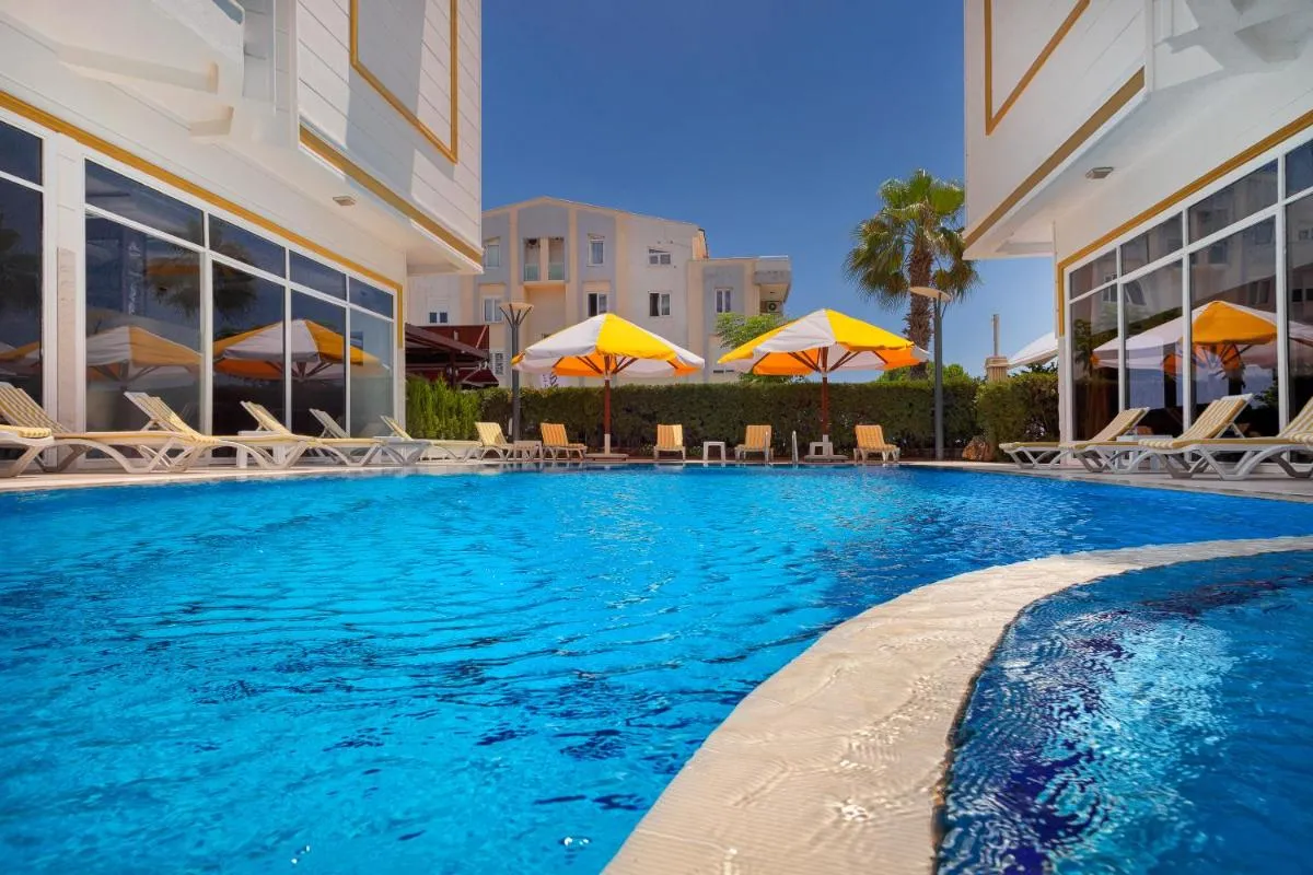 Image 3 of Golden Orange Hotel