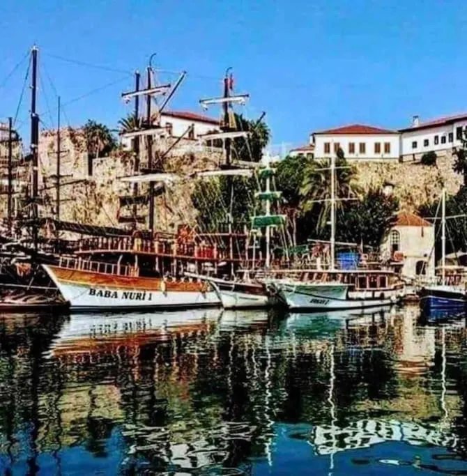 Image 5 of Kaleiçi muhteşem konum deniz yakını 1+0 özel ev