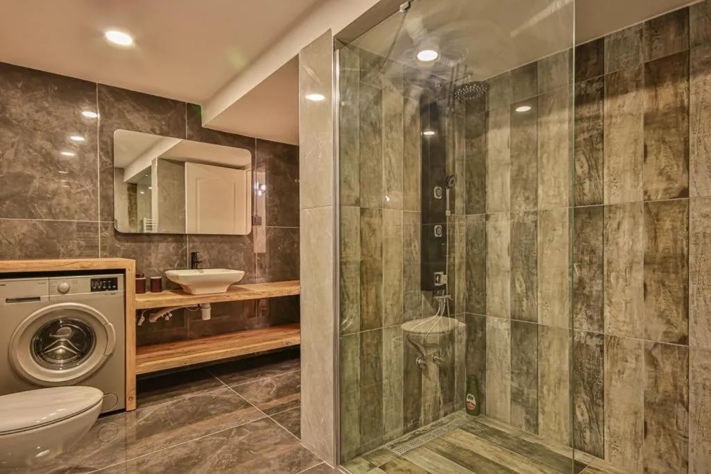 Image 2 of Lara Suites
