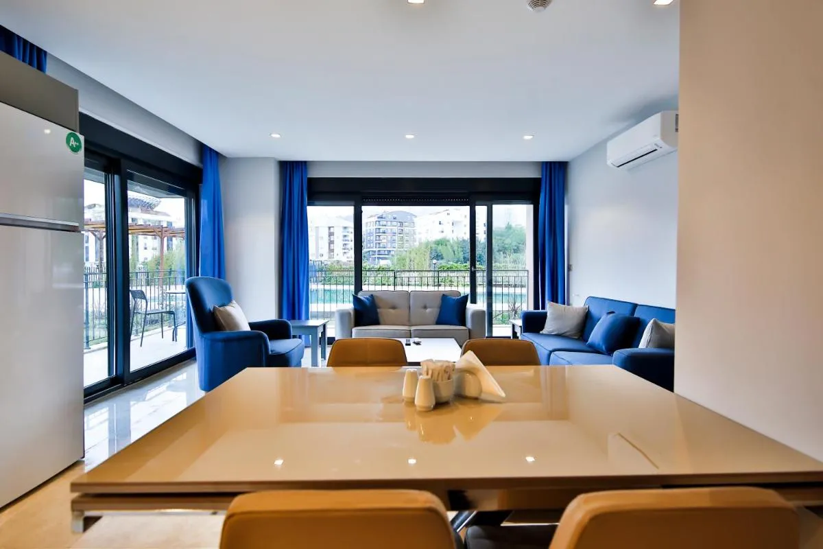 Image 4 of MENE SUITES