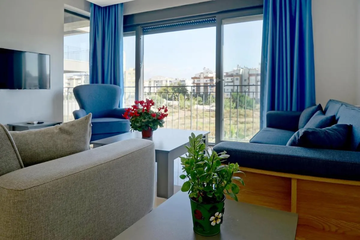 Image 5 of MENE SUITES