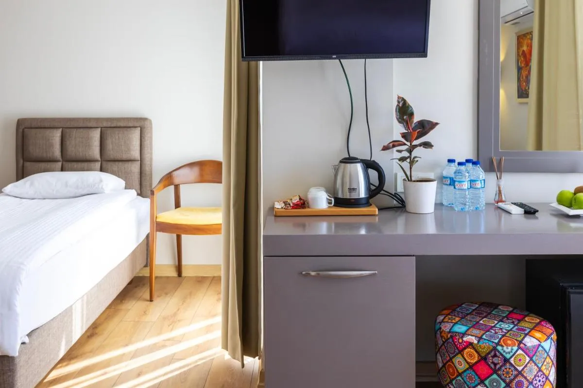Image 2 of Mene City Hotel