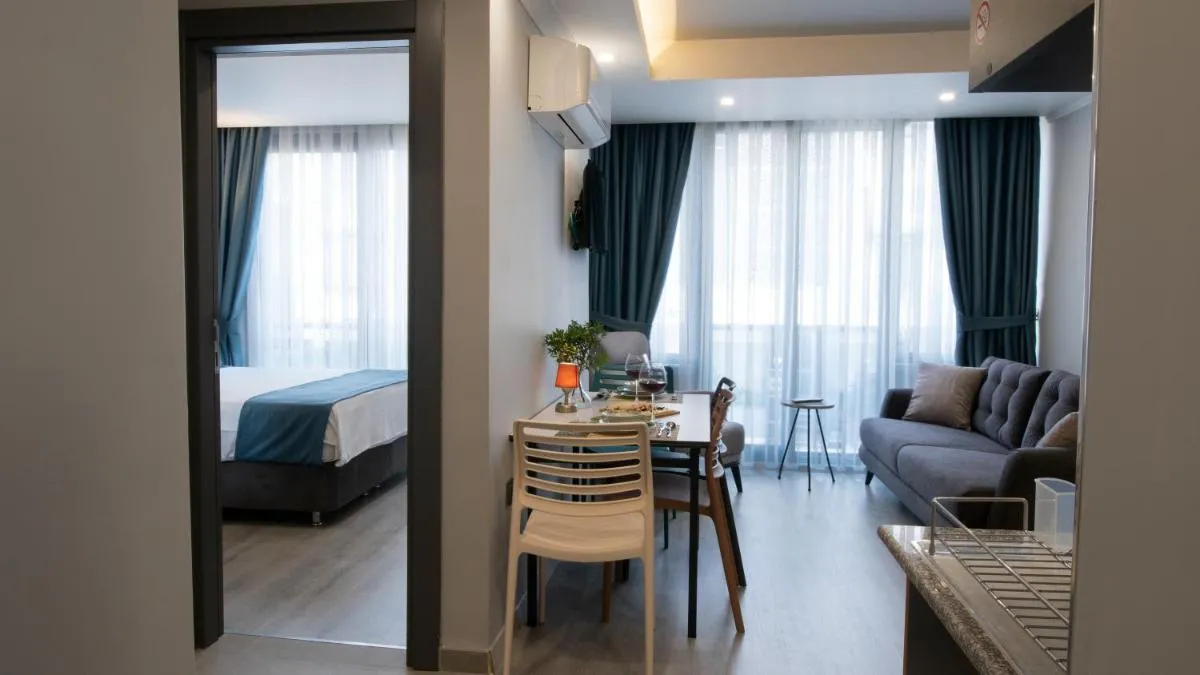 Image 3 of OPERA SUITES Apart Hotel