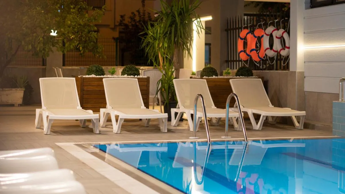 Image 2 of OPERA SUITES Apart Hotel