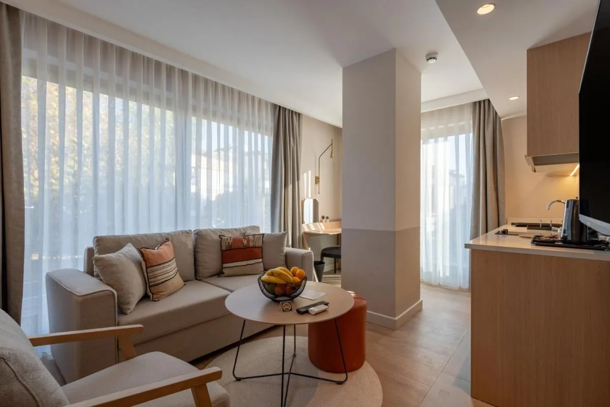 Image 3 of Oli Hotel and Suites