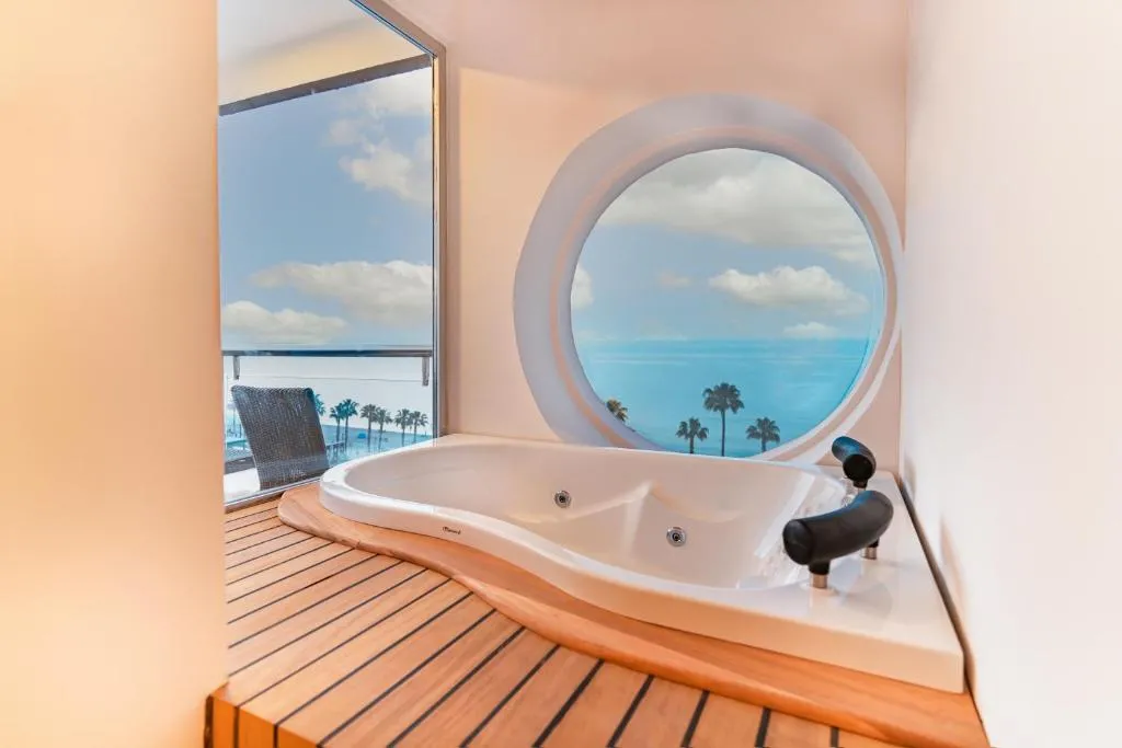Image of PEARLY HOTEL