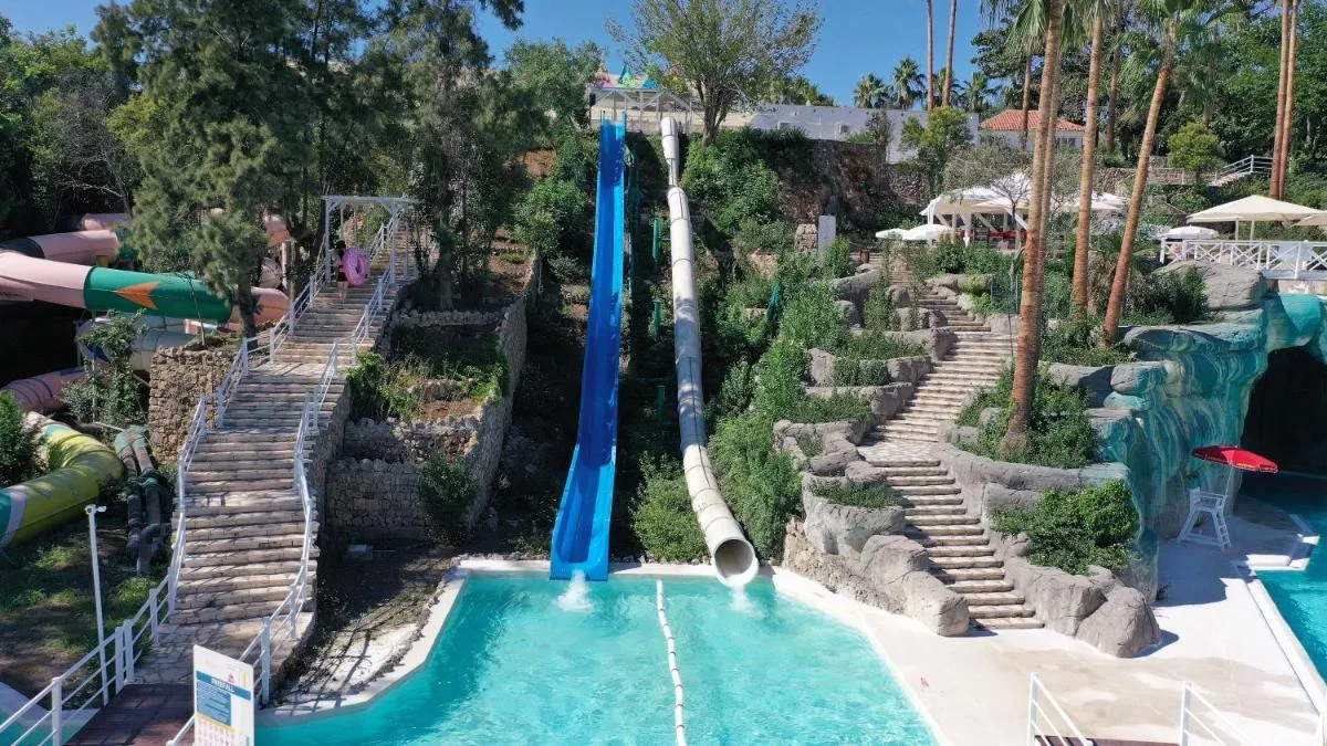 Image 3 of PEARLY HOTEL
