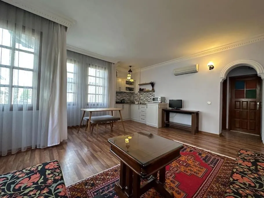 Image 6 of Pasha Suite, Top Floor