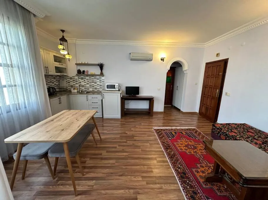 Image 3 of Pasha Suite – Top Floor