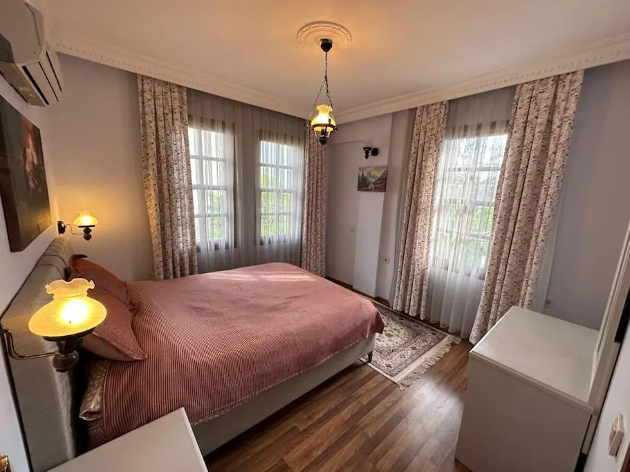 Image 1 of Pasha Suite – Top Floor