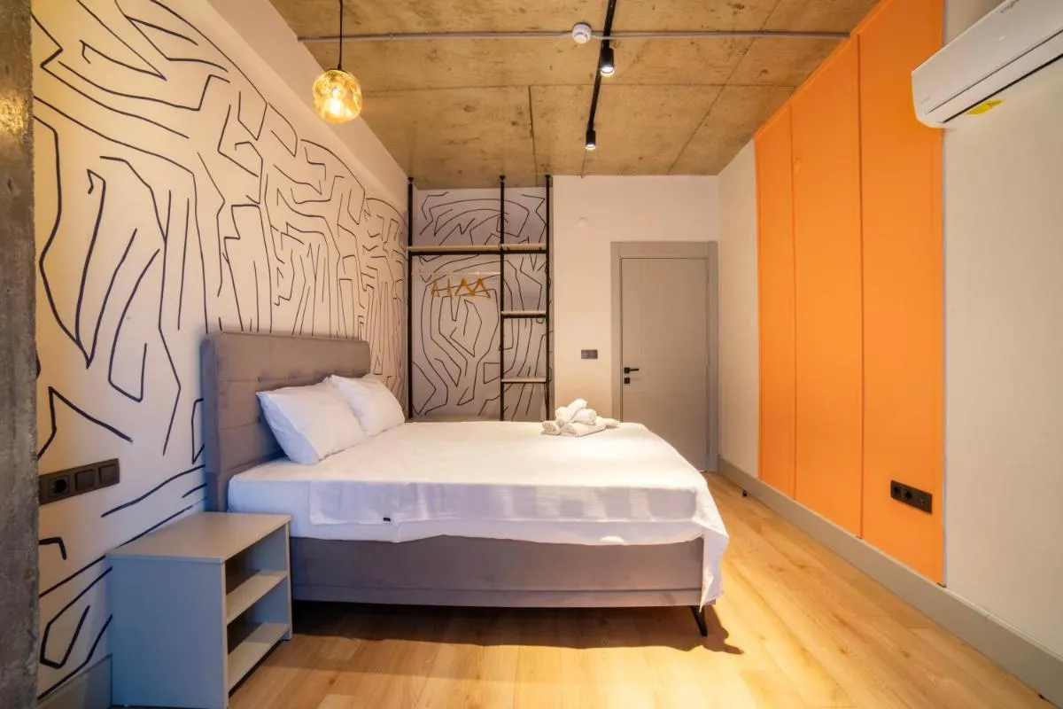 Image 6 of RudBlu Suites