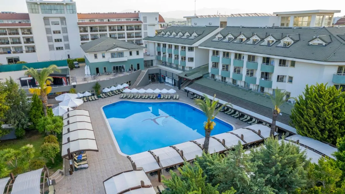 Image 3 of Side Breeze Hotel
