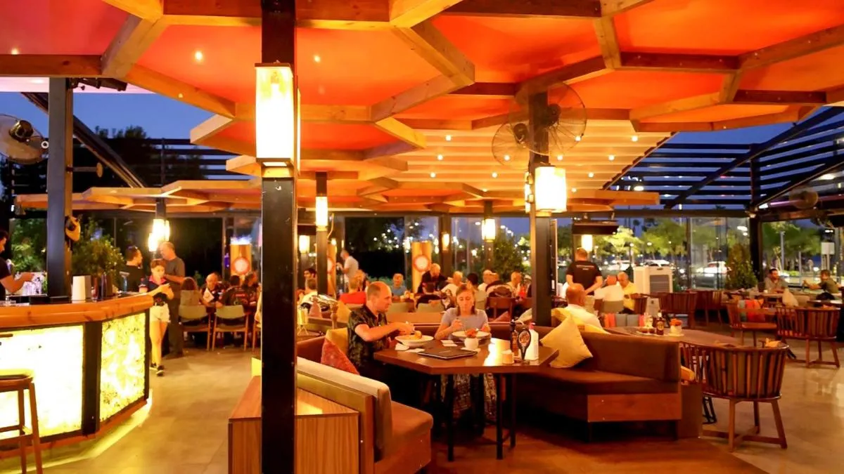 Image 4 of The Corner Park Hotel