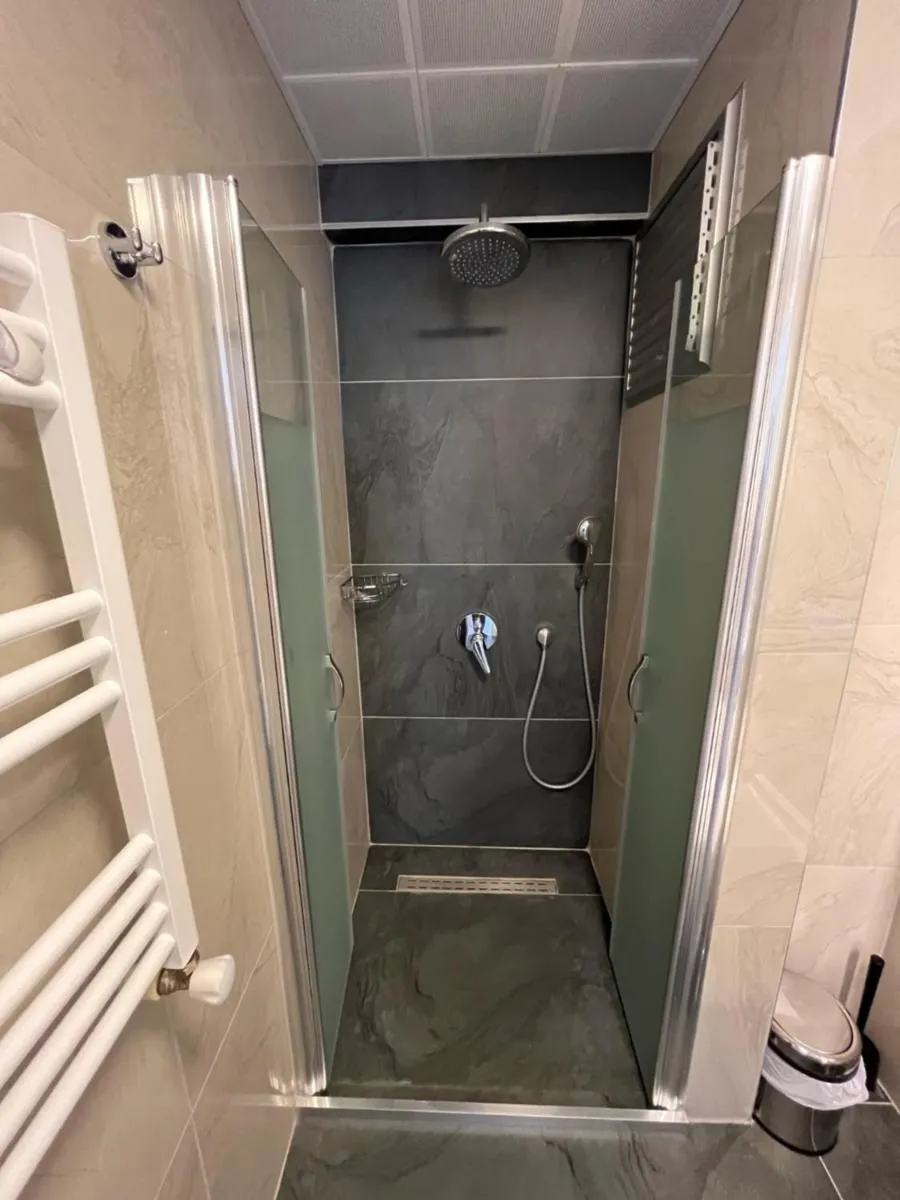 Image 2 of Vega Suites
