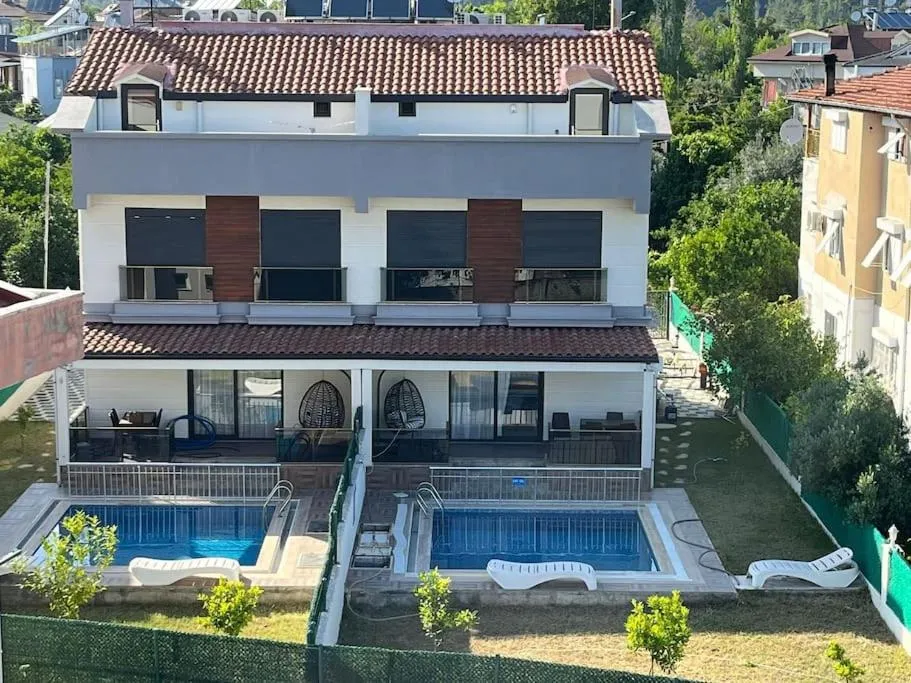 Image of Villa Isra 5 plus 1 Bedroom Villa Private Pool and Garden