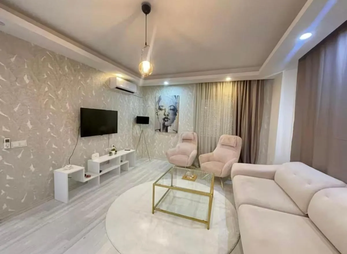 Image 2 of luxury apartment in old town