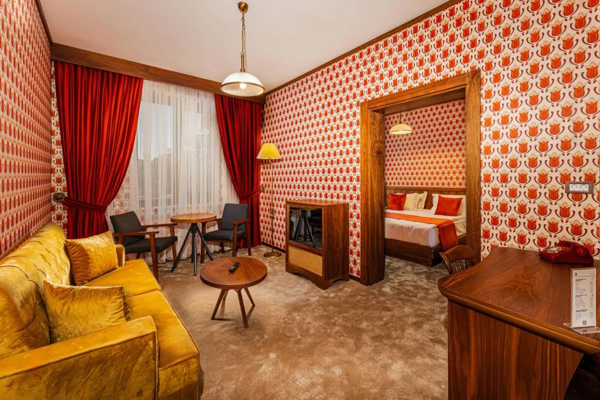 Image 4 of 74 Otel