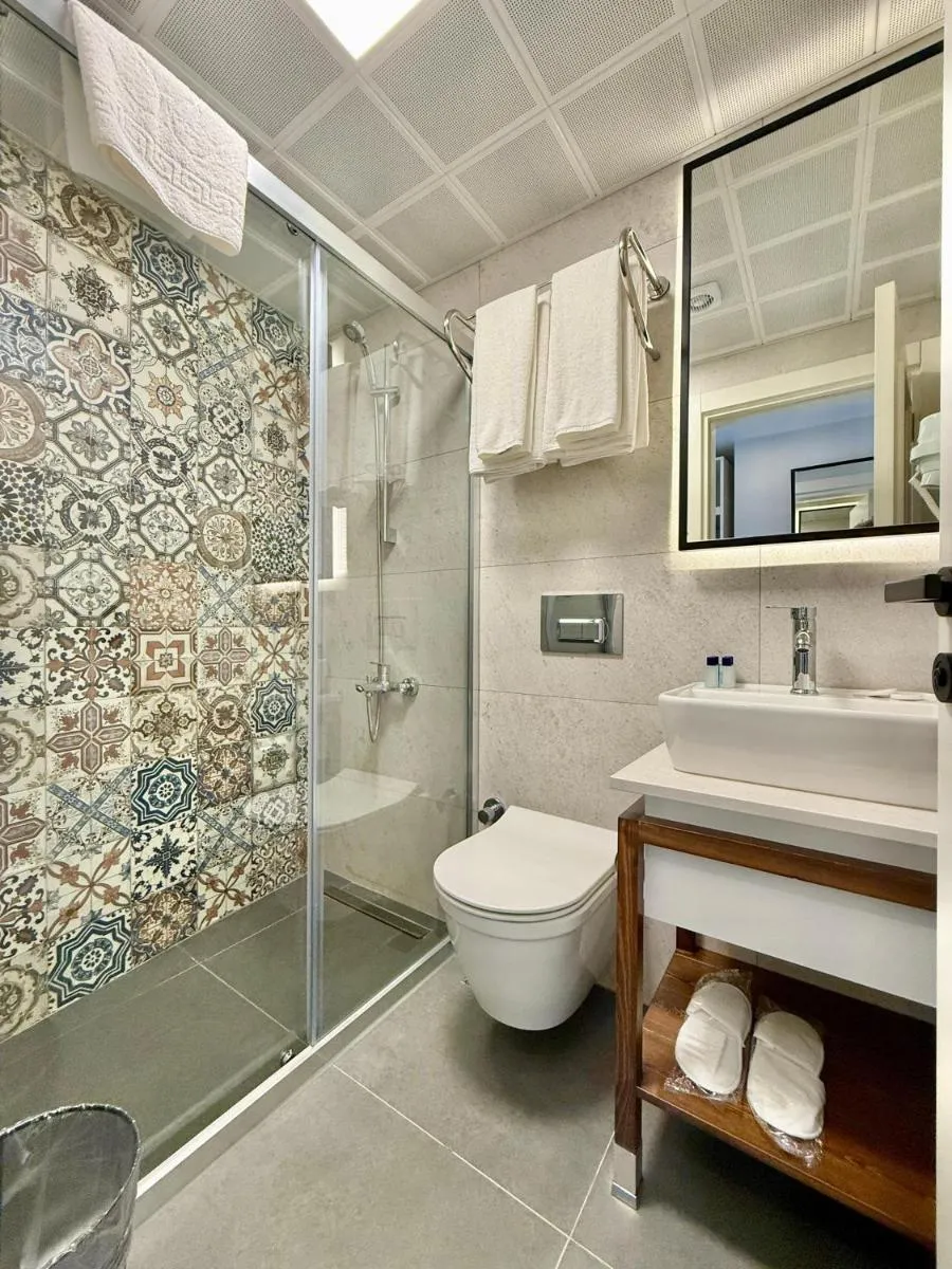 Image 4 of Adria Inn