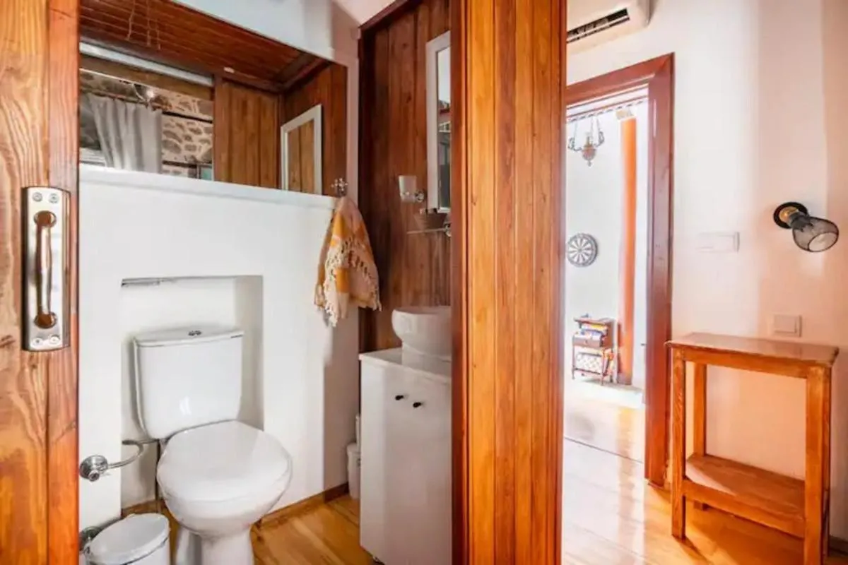 Image 2 of Atelya Art Hotel