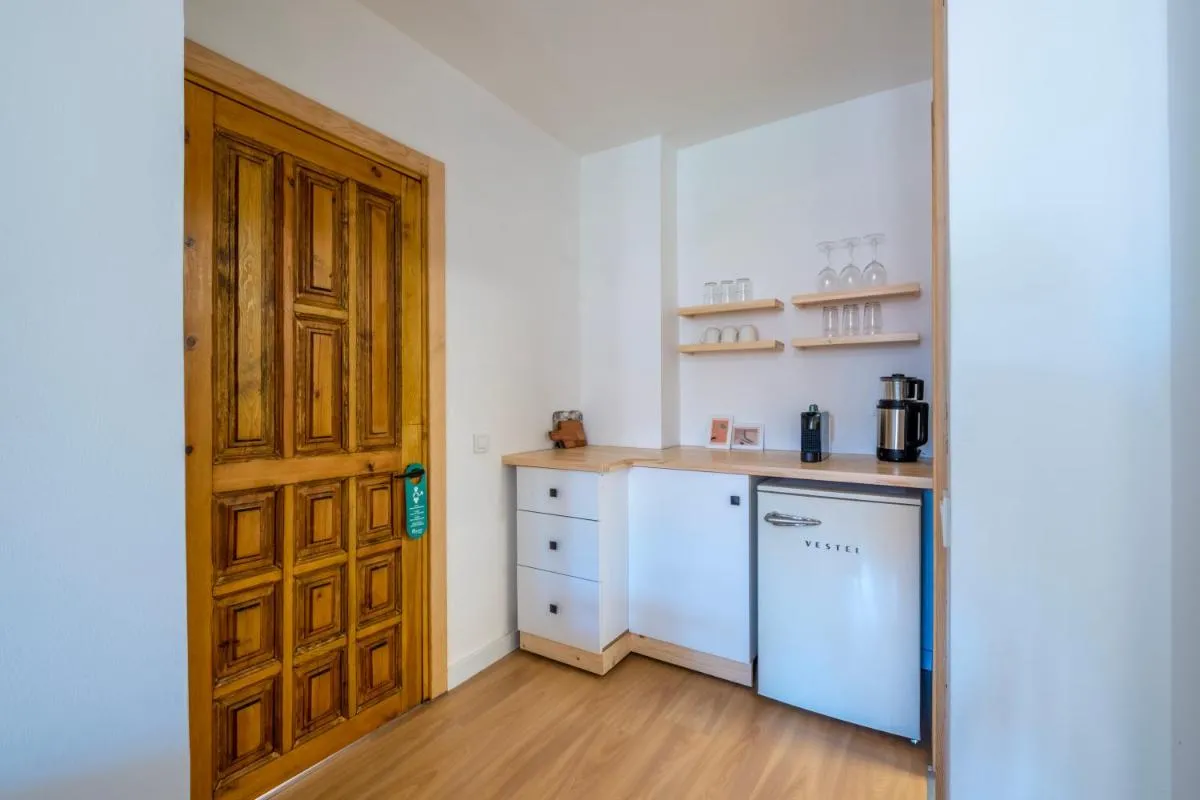 Image 2 of Audo Studio