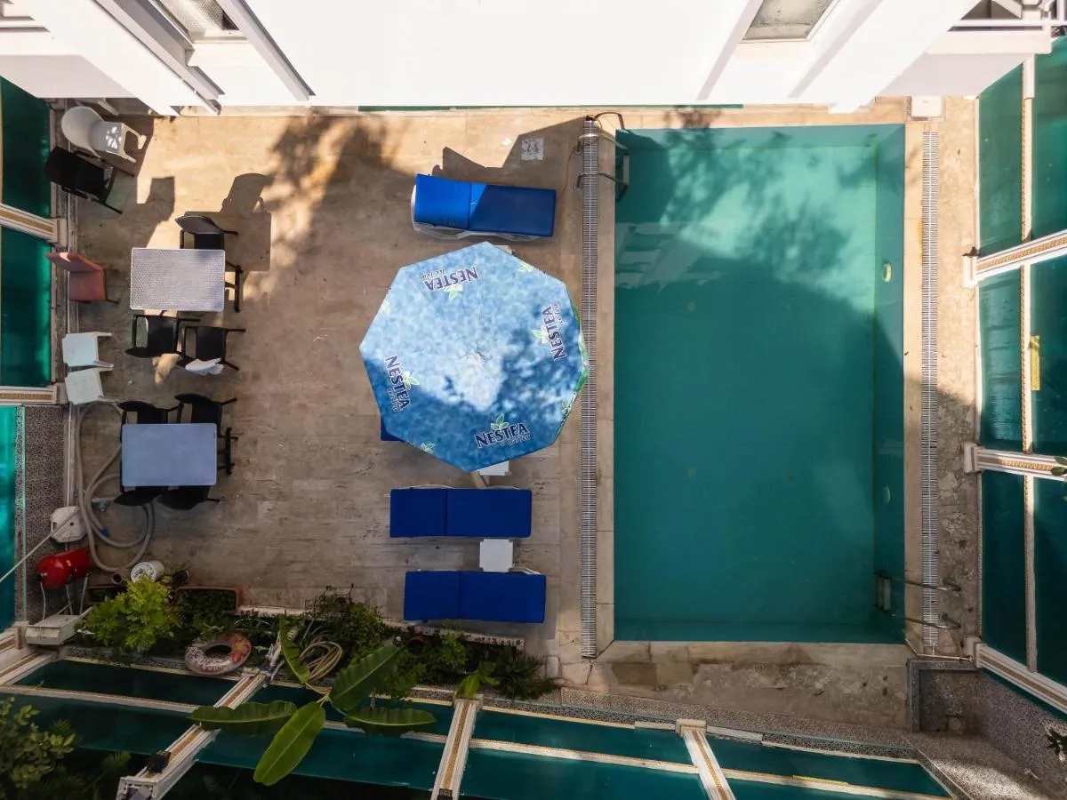 Image 6 of Behram Hotel