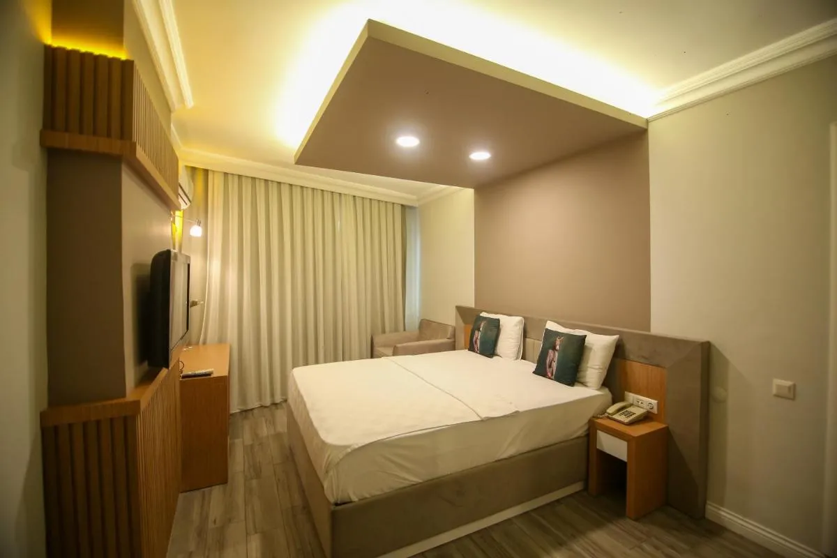 Image 4 of ÇEVİK PALACE HOTEL