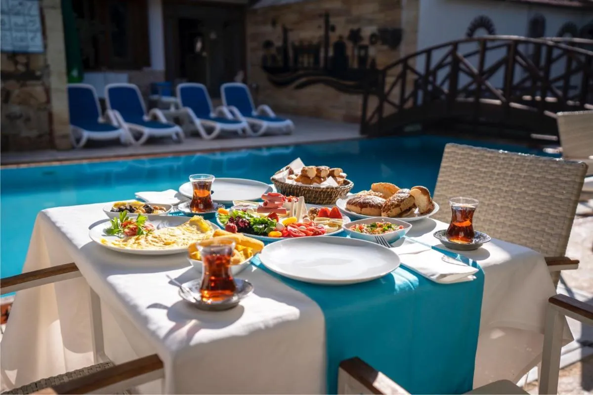 Image 4 of Castle Old Town Hotel