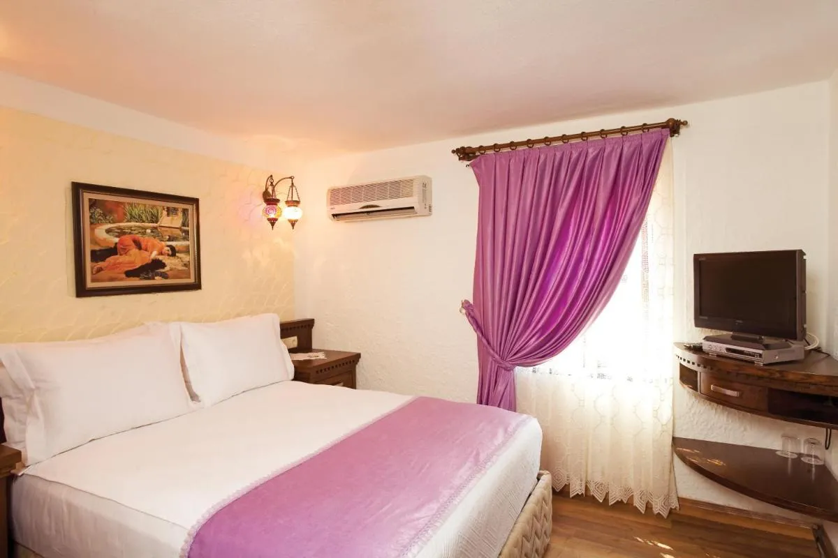 Image 4 of Cicerone Lodge Hotel