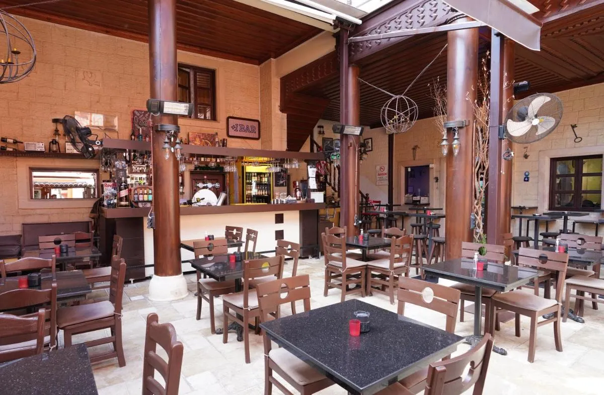 Image 2 of Cicerone Lodge Hotel