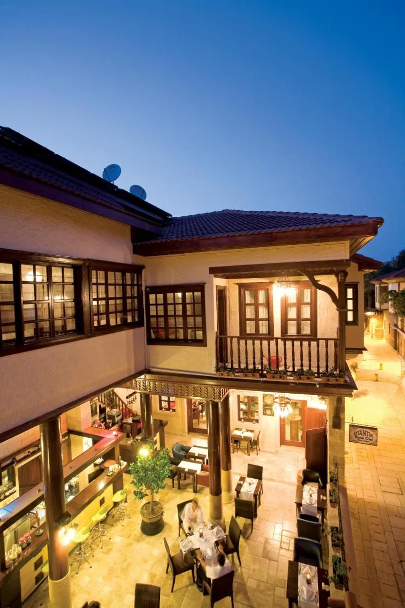 Image 3 of Cicerone Lodge Hotel