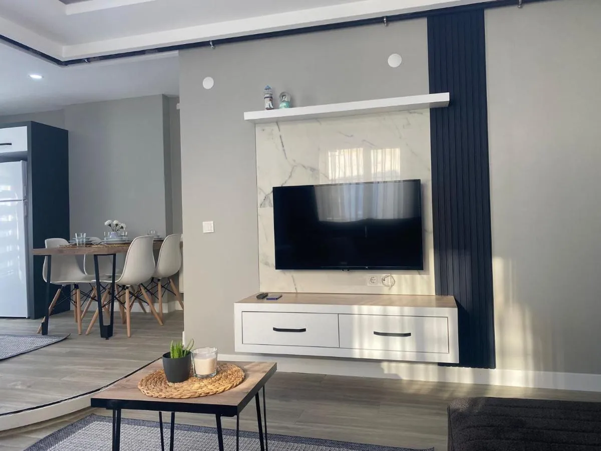 Image 2 of Cosy Suite