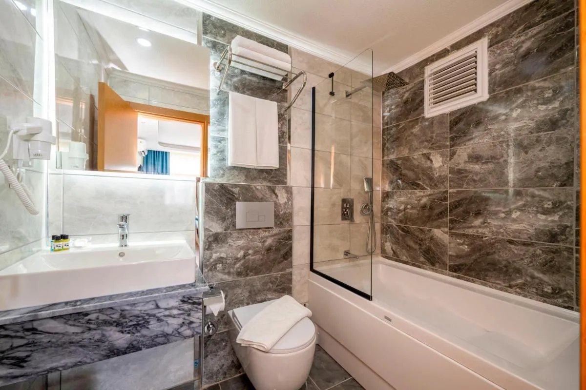 Image 1 of DIAMOND luxury Hotel