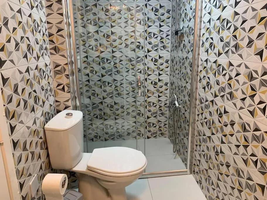 Image 1 of Ece home