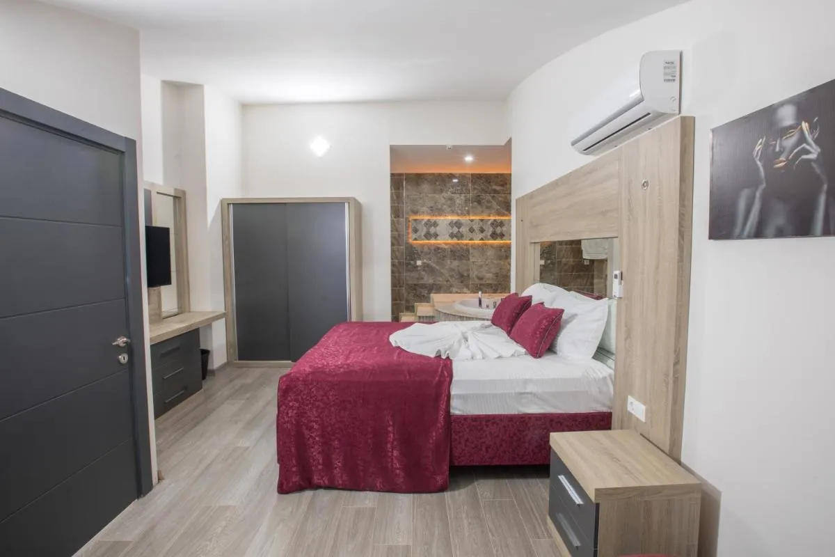 Image 1 of Elanis Suites