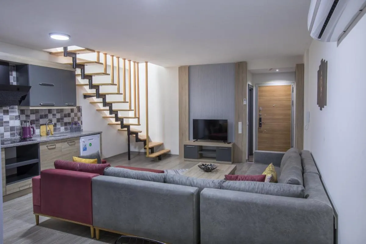 Image 4 of Elanis Suites
