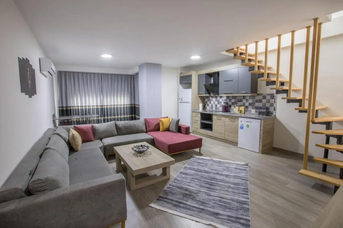 Image 5 of Elanis Suites
