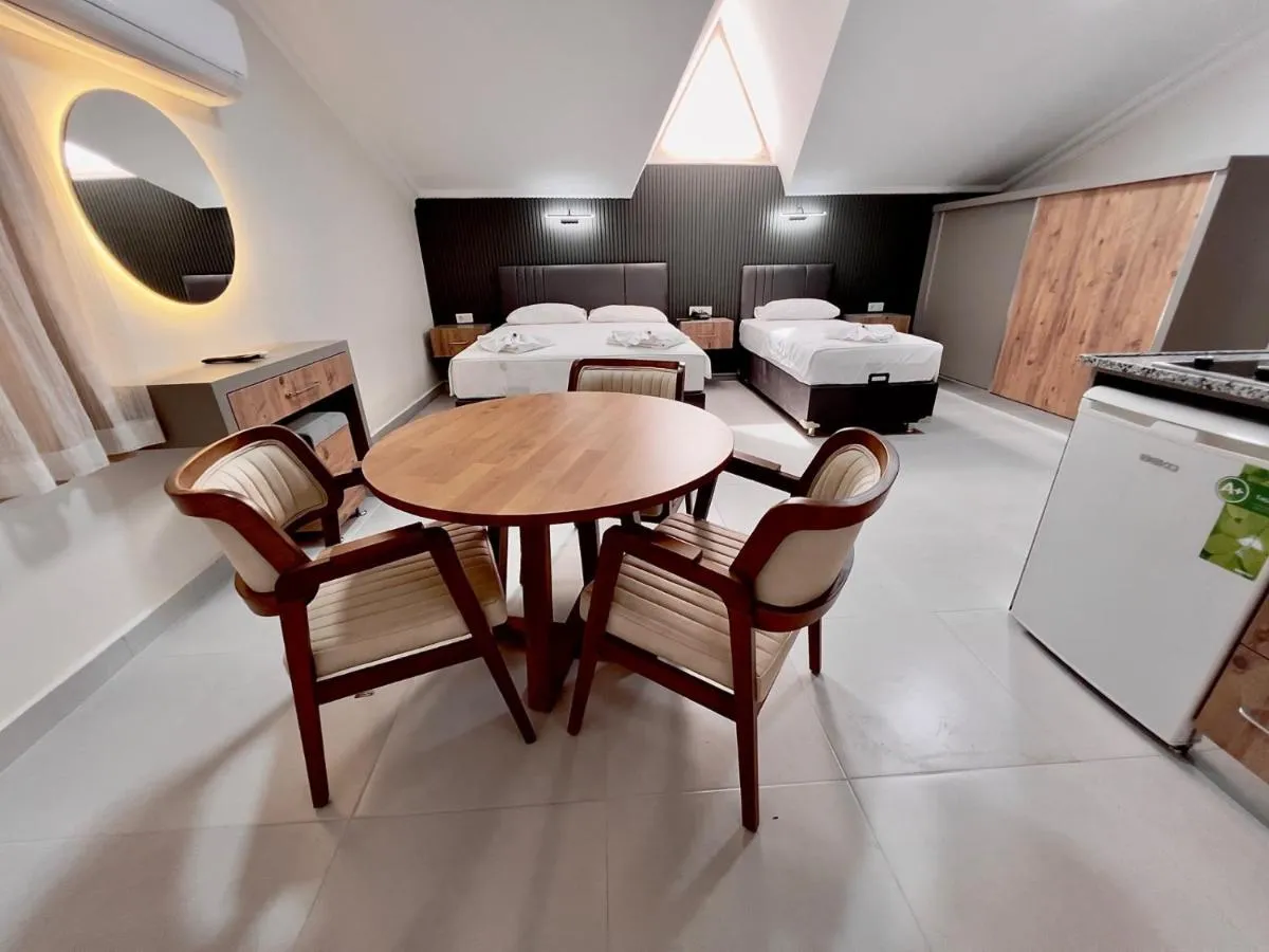 Image 3 of Elit Otel
