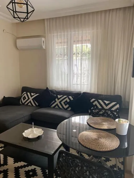 Image 3 of Engin home