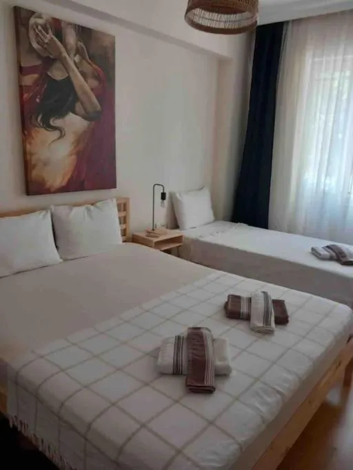 Image 4 of Engin home